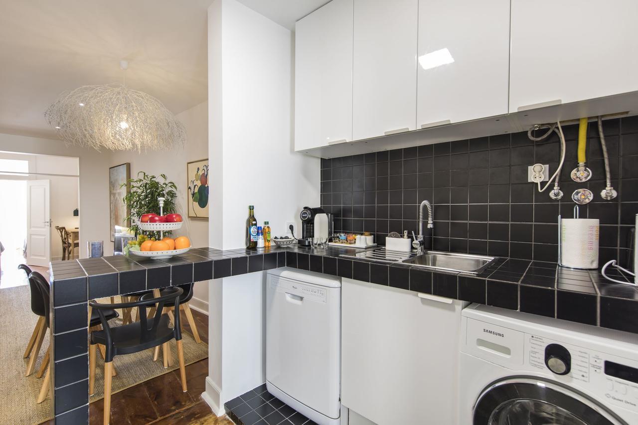 Carmo'S Wonder Apartment Lisbon Exterior photo